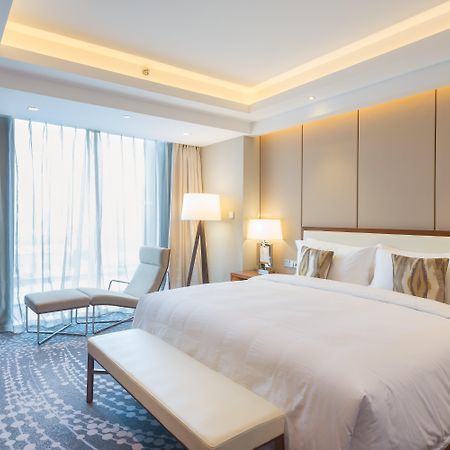 Intercontinental Jinan City Center By Ihg Exterior foto