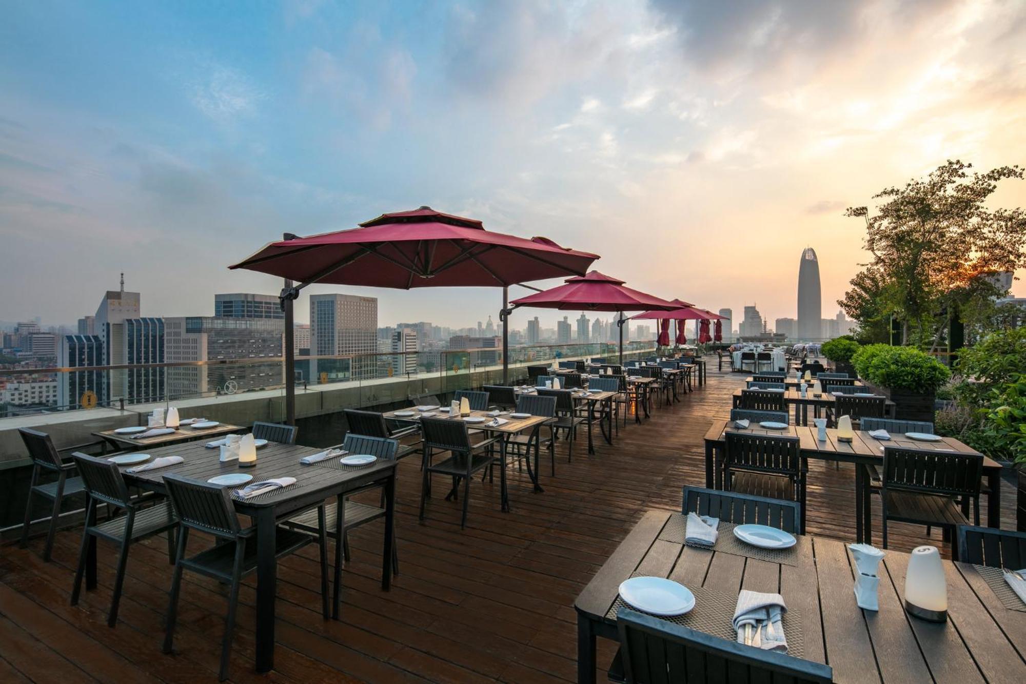 Intercontinental Jinan City Center By Ihg Exterior foto